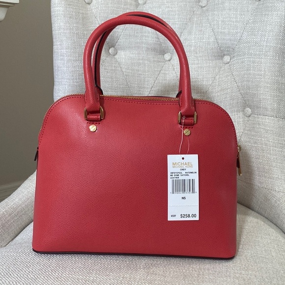 NEW Michael Kors Bag! - Picture 3 of 8